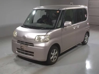 Daihatsu TANTO  с аукциона в Японии