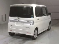 Daihatsu TANTO лот № 4428 оценка 3.5  с аукциона в Японии 1