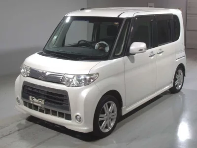Daihatsu TANTO  с аукциона в Японии