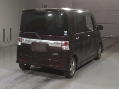 Daihatsu TANTO  с аукциона в Японии