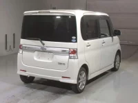 Daihatsu TANTO лот № 4391 оценка 3.5  с аукциона в Японии 1