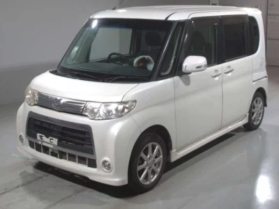 Daihatsu TANTO  с аукциона в Японии