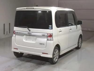 Daihatsu TANTO  с аукциона в Японии
