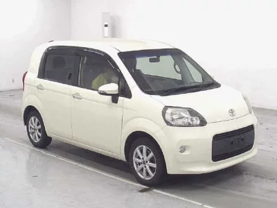 Toyota PORTE  с аукциона в Японии