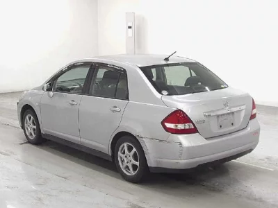 Nissan TIIDA LATIO