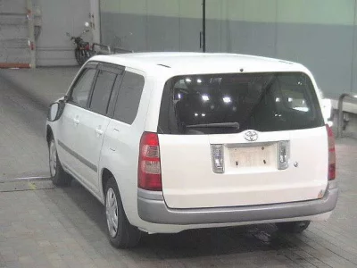 Toyota SUCCEED  с аукциона в Японии