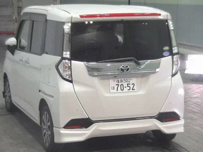 Toyota TANK