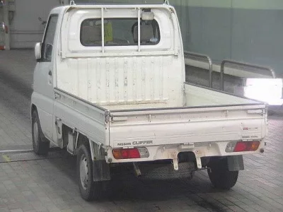 Nissan CLIPPER TRUCK