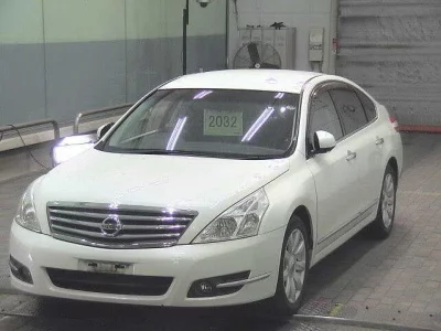 Nissan TEANA