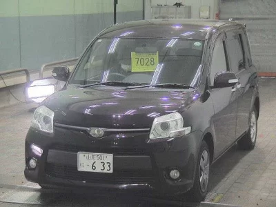 Toyota Sienta