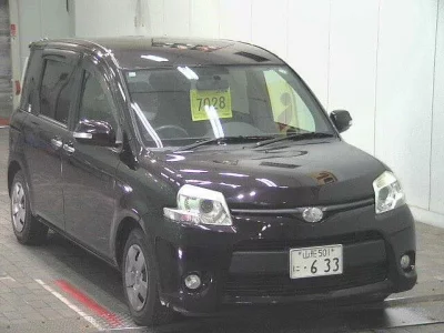 Toyota Sienta