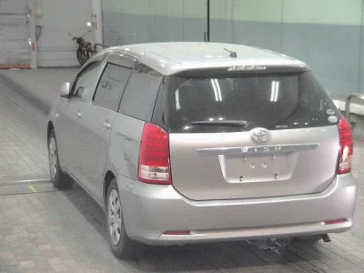 Toyota WISH  с аукциона в Японии