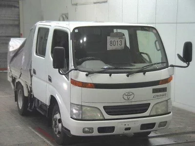Toyota DYNA  с аукциона в Японии