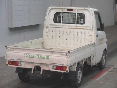 Nissan CLIPPER TRUCK
