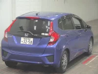 Honda FIT лот № 2203 оценка 3.5  с аукциона в Японии 3