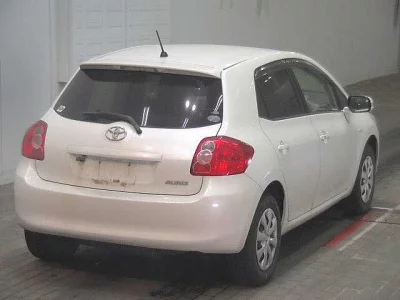 Toyota AURIS  с аукциона в Японии