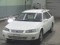 Toyota CAMRY лот № 2245 оценка 4  с аукциона в Японии 2