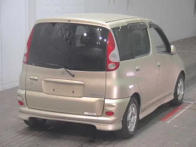 Toyota FUNCARGO  с аукциона в Японии