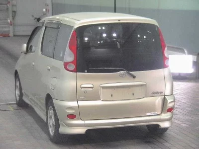 Toyota FUNCARGO  с аукциона в Японии