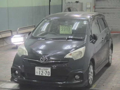 Toyota Ractis