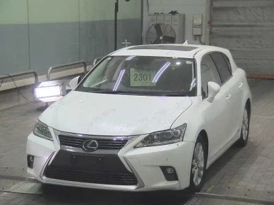 Lexus CT  с аукциона в Японии