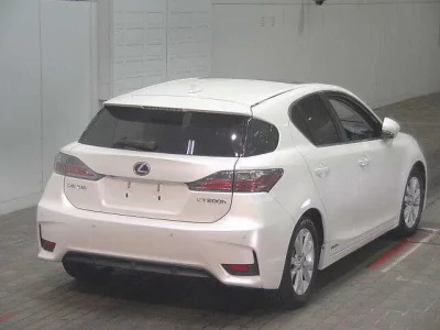 Lexus CT  с аукциона в Японии