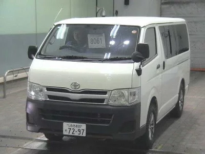 Toyota HiAce Van