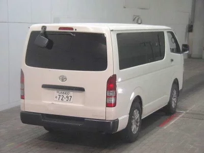 Toyota HiAce Van