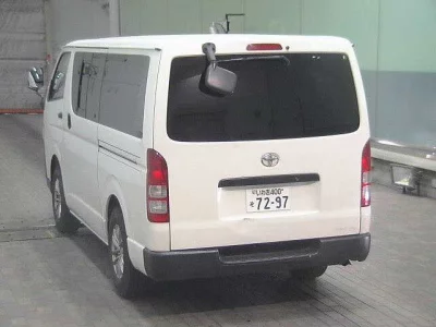 Toyota HiAce Van
