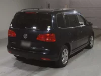 Volkswagen GOLF TOURAN лот № 5025 оценка 3.5  с аукциона в Японии 1
