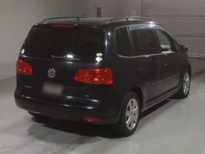 Volkswagen GOLF TOURAN  с аукциона в Японии