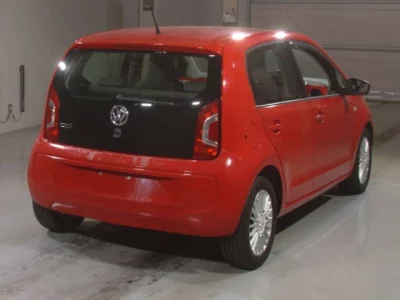 Volkswagen UP  с аукциона в Японии