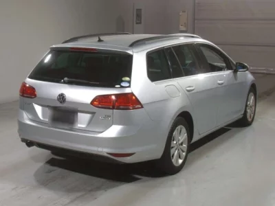Volkswagen GOLF VARIANT  с аукциона в Японии