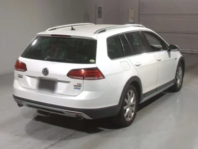 Volkswagen GOLF ALLTRACK  с аукциона в Японии