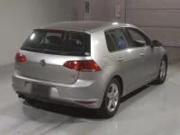 Volkswagen Golf лот № 8151 оценка 3  с аукциона в Японии 1