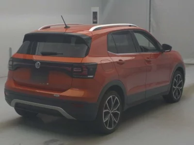 Volkswagen T-CROSS  с аукциона в Японии