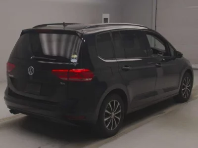 Volkswagen GOLF TOURAN  с аукциона в Японии