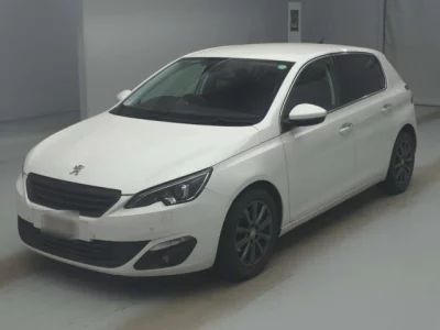Peugeot 308  с аукциона в Японии