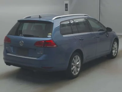 Volkswagen GOLF VARIANT  с аукциона в Японии