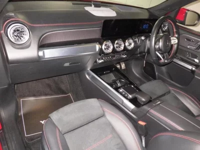 Mercedes-Benz EQB  с аукциона в Японии