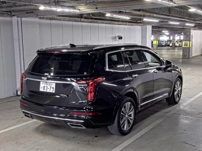 GM CADILLAC XT6  с аукциона в Японии