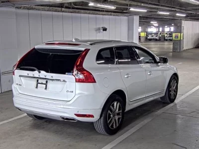 Volvo XC60  с аукциона в Японии