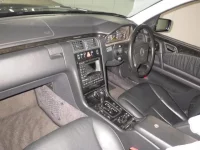 Mercedes-Benz E CLASS лот № 323 оценка 4  с аукциона в Японии 2