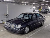 Mercedes-Benz E CLASS лот № 323 оценка 4  с аукциона в Японии 3