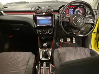 Suzuki SWIFT  с аукциона в Японии