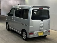 Daihatsu Atrai Wagon лот № 1073 оценка R  с аукциона в Японии 1