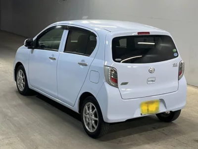 Daihatsu MIRA E S  с аукциона в Японии