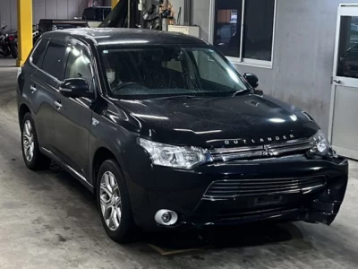 Mitsubishi OUTLANDER PHEV