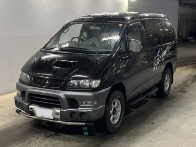Mitsubishi DELICA  с аукциона в Японии