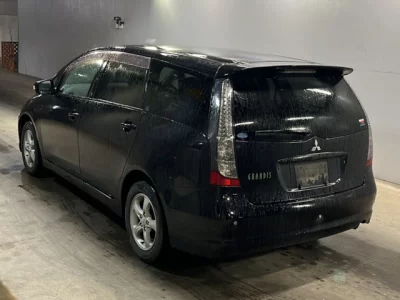 Mitsubishi GRANDIS  с аукциона в Японии